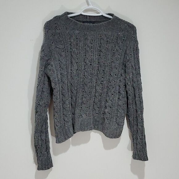 AMERICAN Eagle xs grey long sleeve sweater - Picture 1 of 7